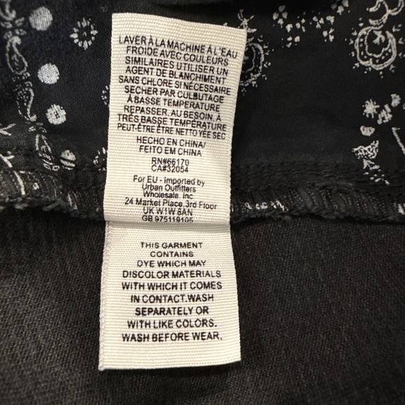 We The Free Skirt Women's 31 Black Jade Belted Denim Mini Pleated Dark Wash Jean - Picture 5 of 6